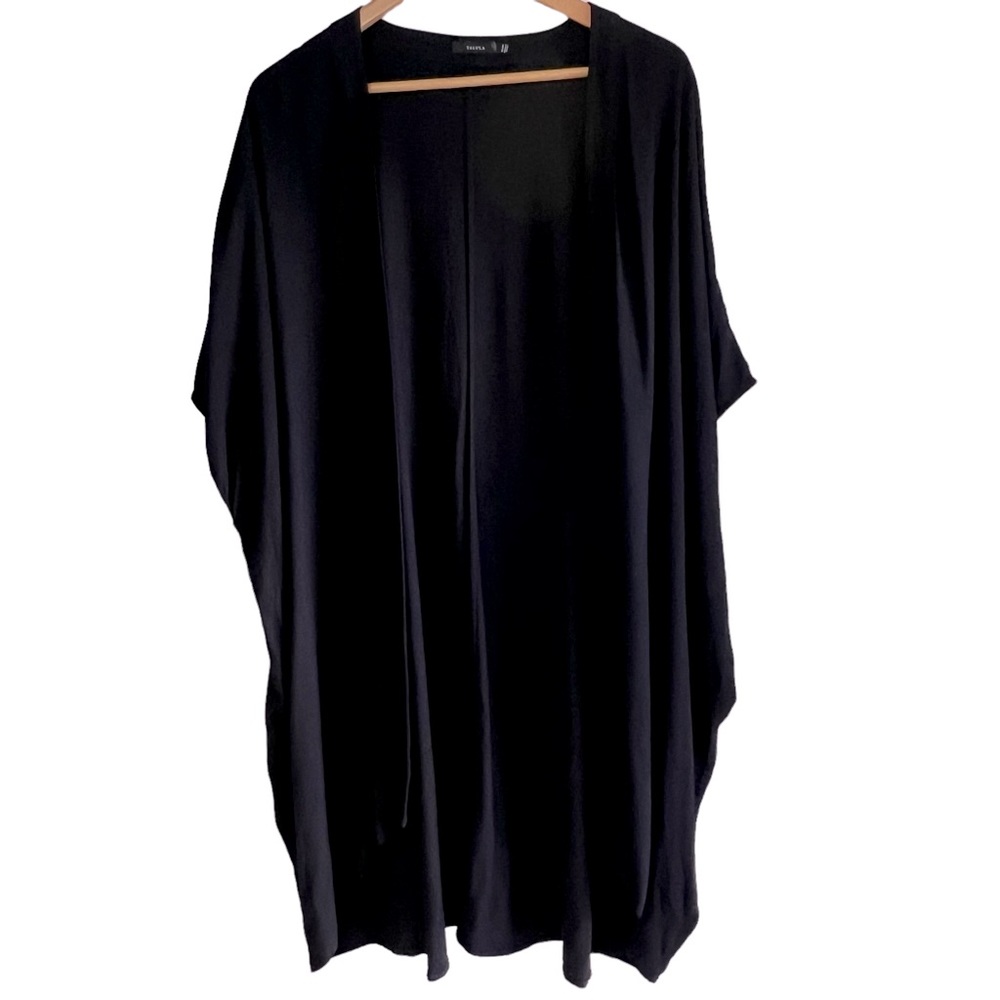 Talula (Aritzia) lightweight long shrug size S/M in black excellent condition